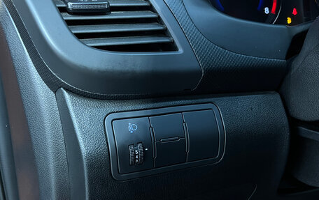 Hyundai Solaris II рестайлинг, 2015 год, 980 000 рублей, 12 фотография