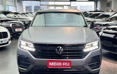 Volkswagen Touareg III, 2022 год, 5 777 155 рублей, 2 фотография