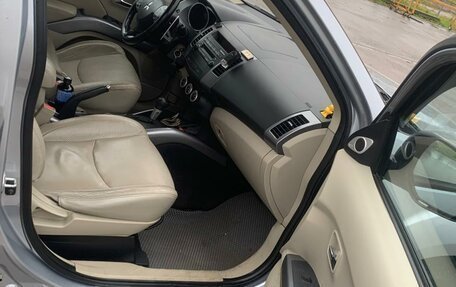 Mitsubishi Outlander III рестайлинг 3, 2008 год, 850 000 рублей, 8 фотография