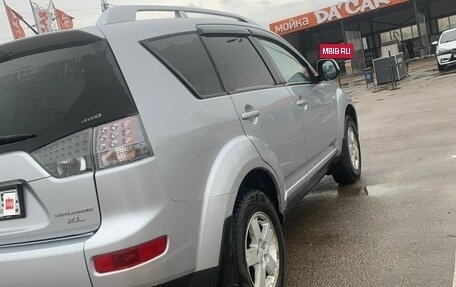 Mitsubishi Outlander III рестайлинг 3, 2008 год, 850 000 рублей, 3 фотография