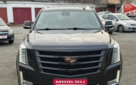 Cadillac Escalade IV, 2015 год, 3 337 000 рублей, 3 фотография