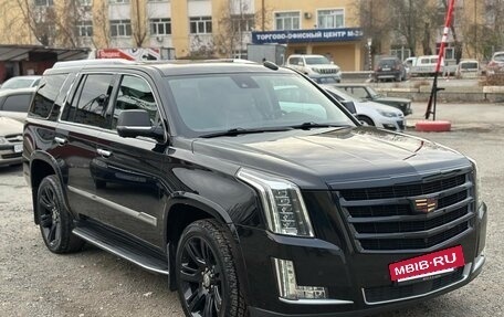 Cadillac Escalade IV, 2015 год, 3 337 000 рублей, 2 фотография