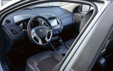 Hyundai ix35 I рестайлинг, 2012 год, 995 000 рублей, 13 фотография