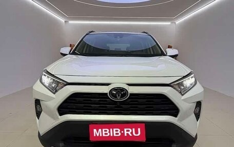 Toyota RAV4, 2022 год, 2 450 000 рублей, 1 фотография