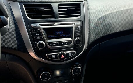 Hyundai Solaris II рестайлинг, 2015 год, 1 180 000 рублей, 4 фотография