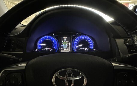 Toyota Camry, 2018 год, 1 995 000 рублей, 1 фотография