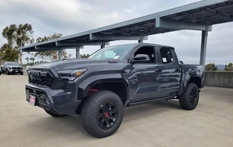 Toyota Tacoma, 2025 год, 7 900 000 рублей, 2 фотография