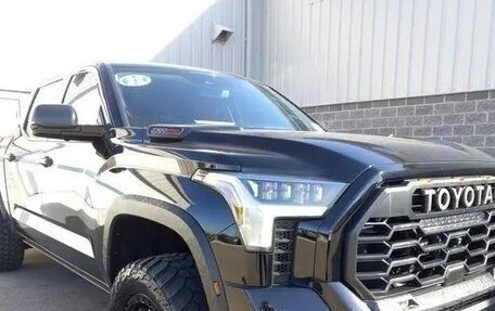 Toyota Tundra, 2022 год, 9 090 000 рублей, 2 фотография