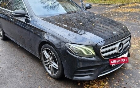 Mercedes-Benz E-Класс, 2019 год, 3 300 000 рублей, 3 фотография