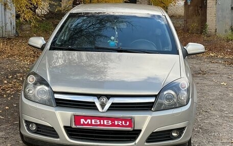 Opel Astra H, 2005 год, 340 000 рублей, 1 фотография