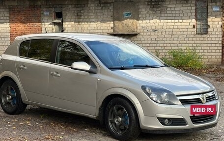 Opel Astra H, 2005 год, 340 000 рублей, 3 фотография