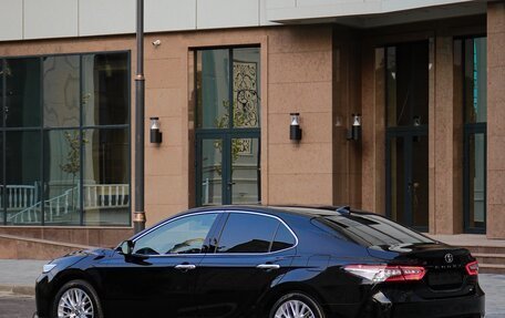 Toyota Camry, 2020 год, 3 340 000 рублей, 10 фотография