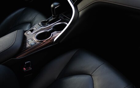 Toyota Camry, 2020 год, 3 340 000 рублей, 16 фотография