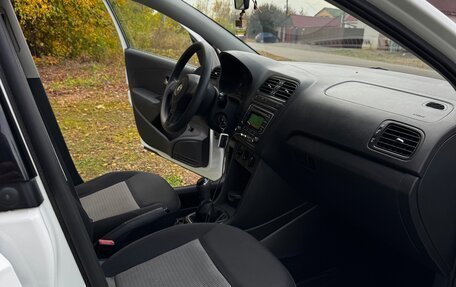 Volkswagen Polo VI (EU Market), 2014 год, 800 000 рублей, 13 фотография