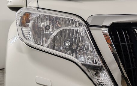 Toyota Land Cruiser Prado 150 рестайлинг 2, 2015 год, 3 725 000 рублей, 17 фотография