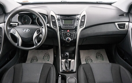 Hyundai i30 II рестайлинг, 2012 год, 959 000 рублей, 10 фотография