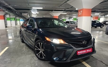 Toyota Camry, 2018 год, 2 280 000 рублей, 1 фотография