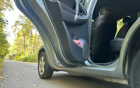 Toyota RAV4, 2005 год, 960 000 рублей, 11 фотография