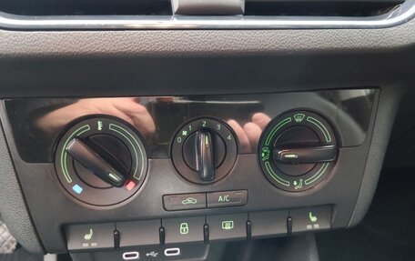 Skoda Rapid II, 2021 год, 1 800 000 рублей, 8 фотография