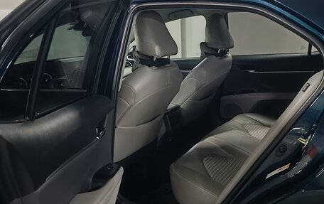 Toyota Camry, 2018 год, 2 280 000 рублей, 7 фотография