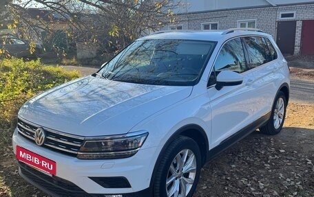 Volkswagen Tiguan II, 2020 год, 3 100 000 рублей, 2 фотография