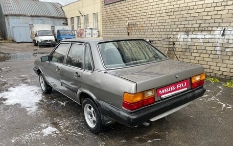 Audi 80, 1985 год, 135 000 рублей, 3 фотография