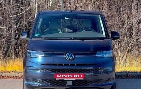 Volkswagen Multivan, 2022 год, 5 579 000 рублей, 2 фотография