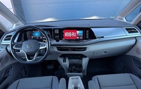 Volkswagen Multivan, 2022 год, 5 579 000 рублей, 16 фотография