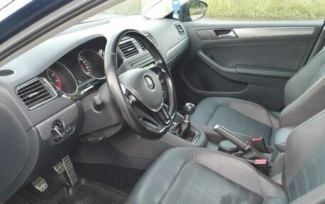 Volkswagen Jetta VI, 2015 год, 1 050 000 рублей, 3 фотография