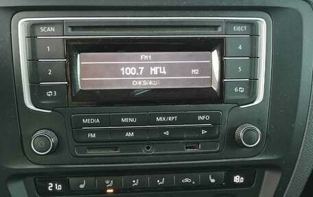 Volkswagen Jetta VI, 2015 год, 1 050 000 рублей, 12 фотография