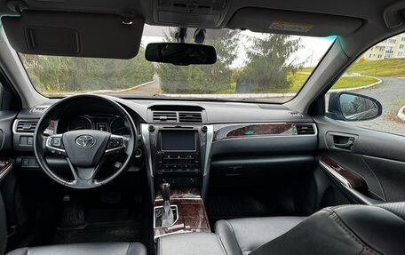 Toyota Camry, 2016 год, 2 950 000 рублей, 10 фотография