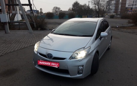 Toyota Prius, 2011 год, 1 299 000 рублей, 6 фотография