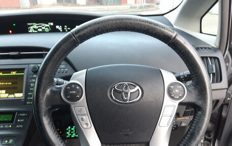 Toyota Prius, 2011 год, 1 299 000 рублей, 20 фотография