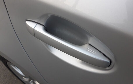 Toyota Prius, 2011 год, 1 299 000 рублей, 16 фотография