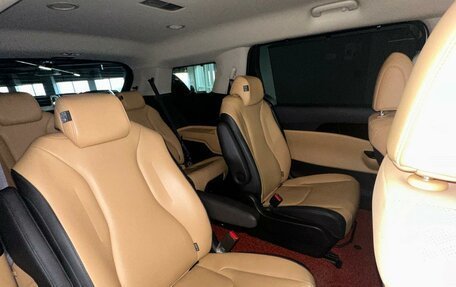 KIA Carnival, 2020 год, 3 800 000 рублей, 18 фотография