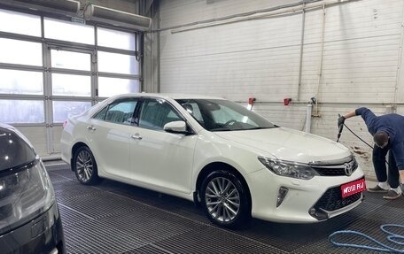 Toyota Camry, 2018 год, 1 890 000 рублей, 1 фотография