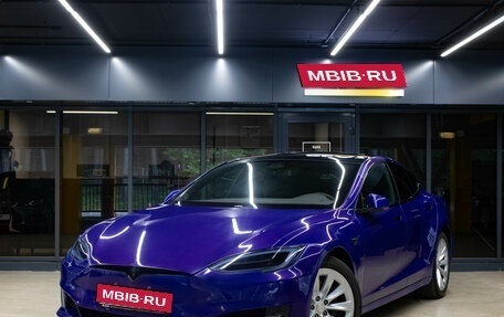 Tesla Model S I, 2018 год, 2 499 000 рублей, 1 фотография