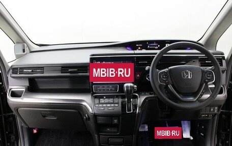 Honda Stepwgn IV, 2021 год, 2 200 008 рублей, 10 фотография