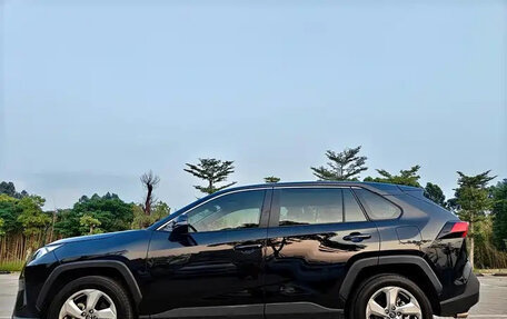 Toyota RAV4, 2021 год, 1 999 155 рублей, 4 фотография