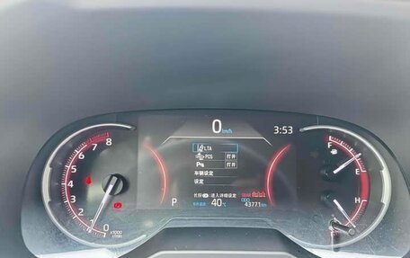 Toyota RAV4, 2021 год, 1 999 155 рублей, 13 фотография