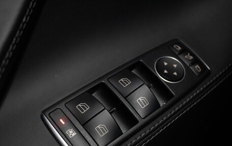 Tesla Model S I, 2018 год, 2 499 000 рублей, 15 фотография