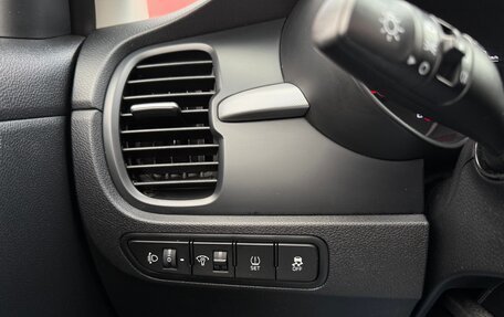 KIA Rio IV, 2017 год, 990 000 рублей, 14 фотография