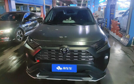 Toyota RAV4, 2022 год, 2 550 000 рублей, 2 фотография