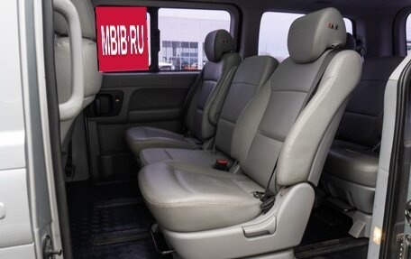 Hyundai Grand Starex Grand Starex I рестайлинг 2, 2019 год, 3 320 000 рублей, 12 фотография