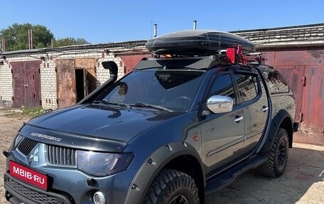 Mitsubishi L200 IV рестайлинг, 2007 год, 3 350 000 рублей, 1 фотография