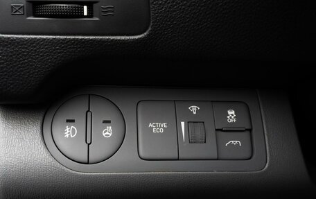 Hyundai Grand Starex Grand Starex I рестайлинг 2, 2019 год, 3 320 000 рублей, 17 фотография