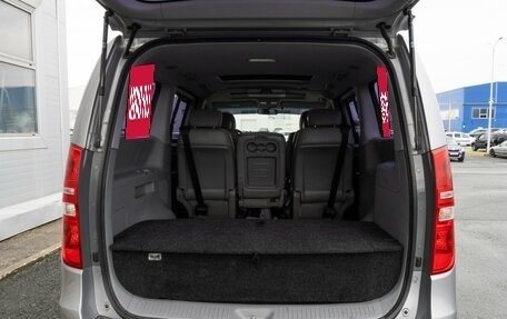 Hyundai Grand Starex Grand Starex I рестайлинг 2, 2019 год, 3 320 000 рублей, 28 фотография