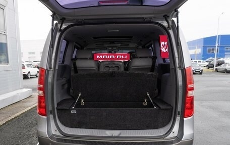 Hyundai Grand Starex Grand Starex I рестайлинг 2, 2019 год, 3 320 000 рублей, 27 фотография