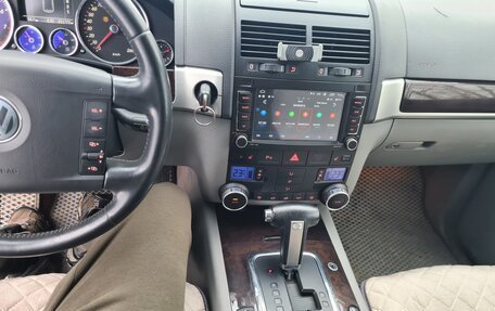 Volkswagen Touareg III, 2005 год, 1 100 000 рублей, 8 фотография