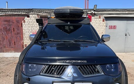 Mitsubishi L200 IV рестайлинг, 2007 год, 3 350 000 рублей, 2 фотография